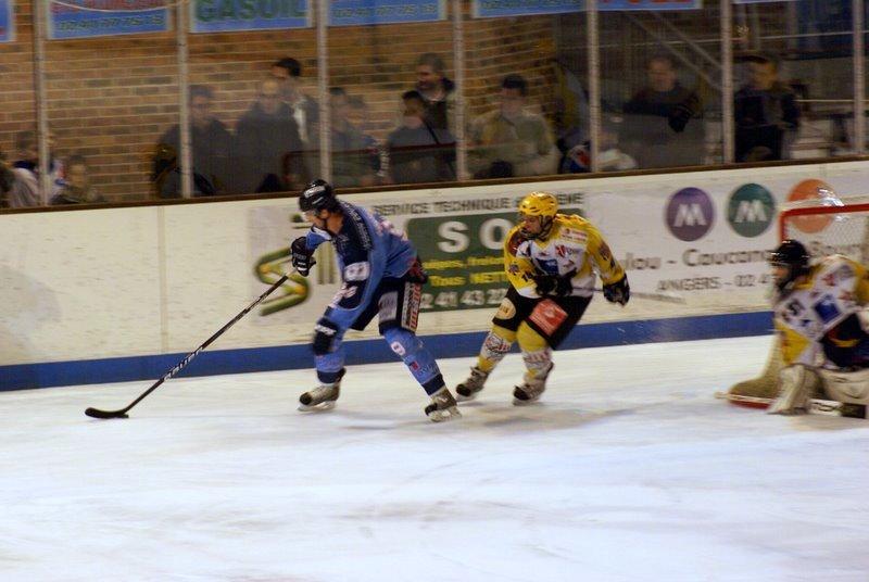 Angers  6 - 4 Strasbourg 
