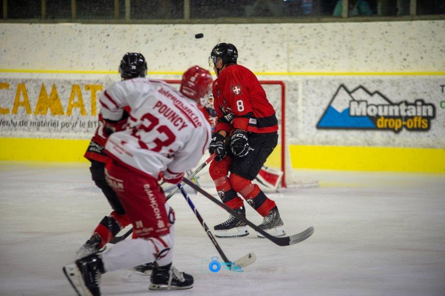 Chamonix  4 - 2 Briançon 
