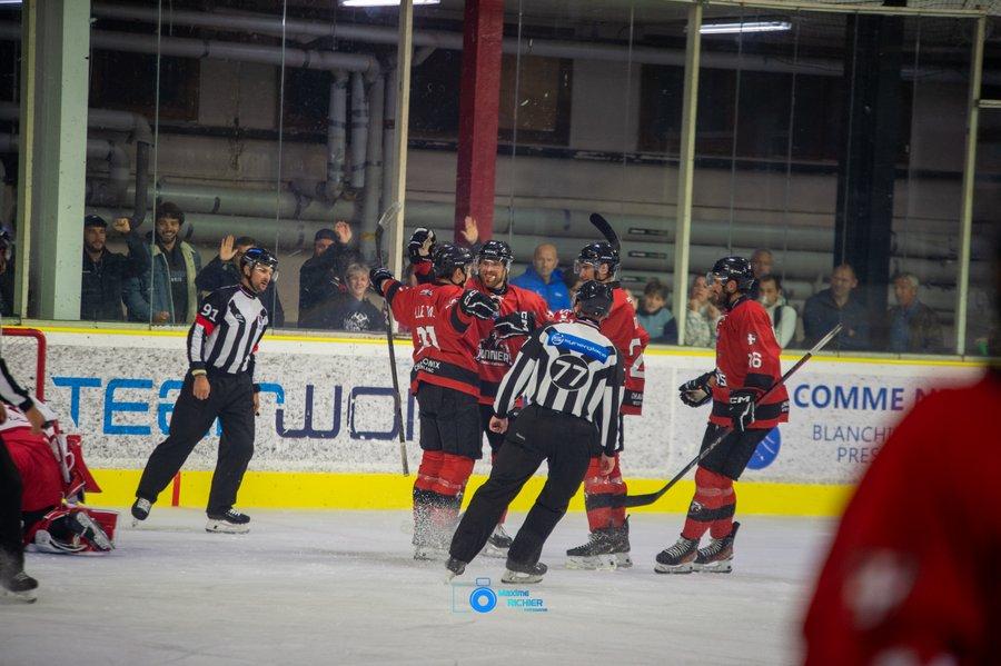 Chamonix  4 - 2 Briançon 