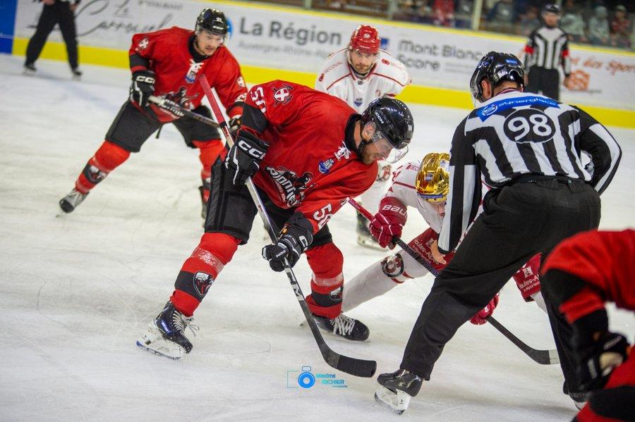 Chamonix  4 - 2 Briançon 