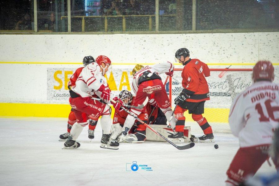 Chamonix  4 - 2 Briançon 