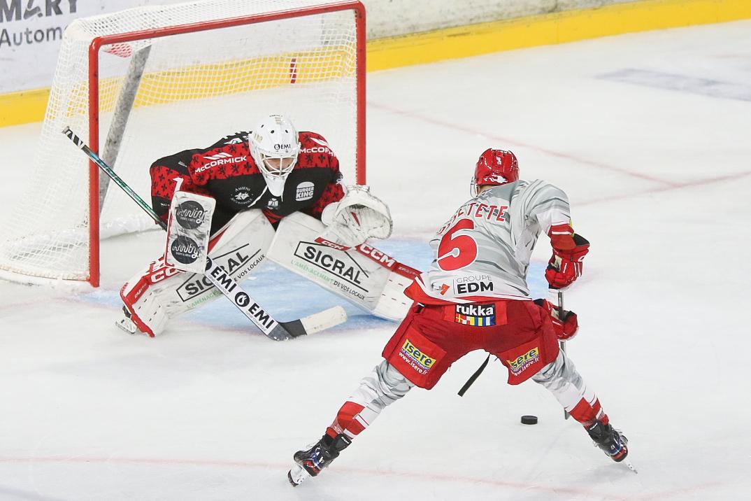 Amiens  2 - 6 Grenoble 