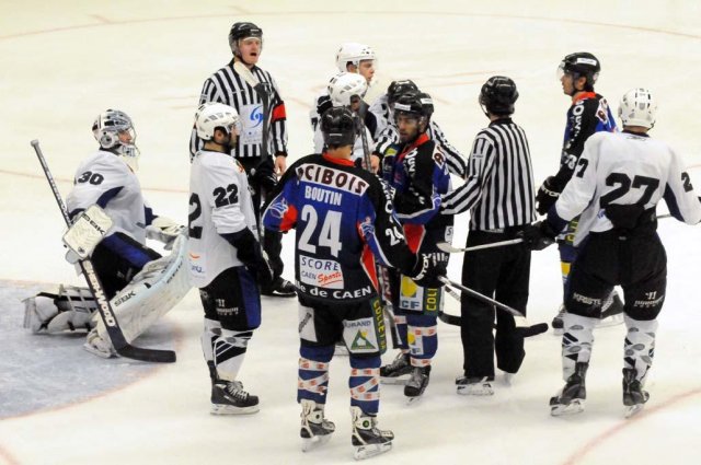 Photo hockey match Caen  - Garges-lès-Gonesse le 21/11/2009