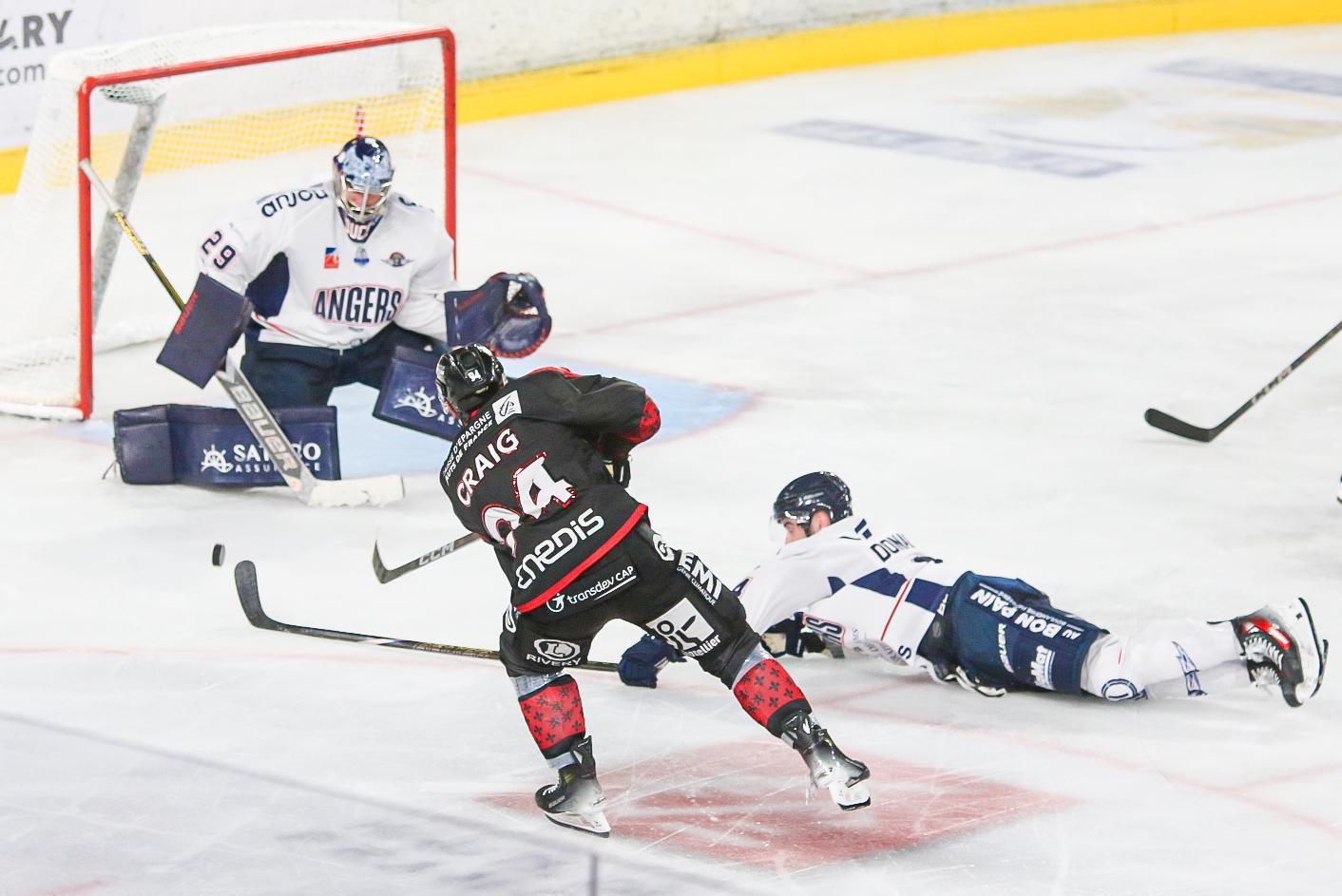 Amiens  3 - 4 Angers 