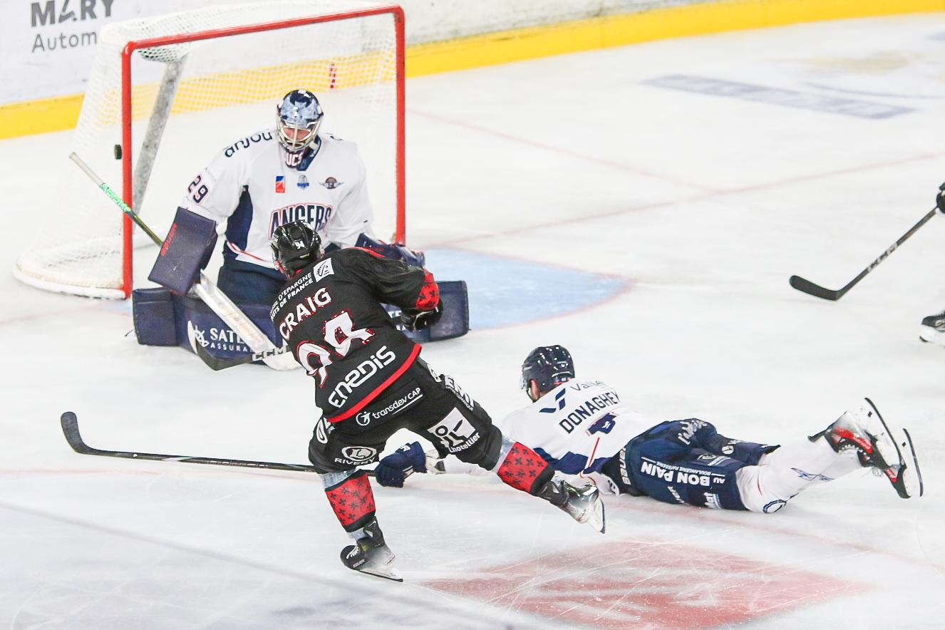 Amiens  3 - 4 Angers 