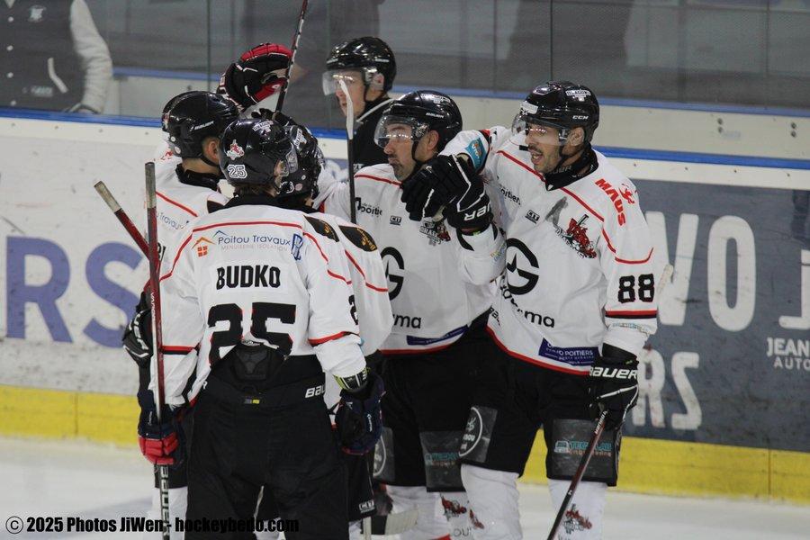 Tours II 3 - 7 Poitiers