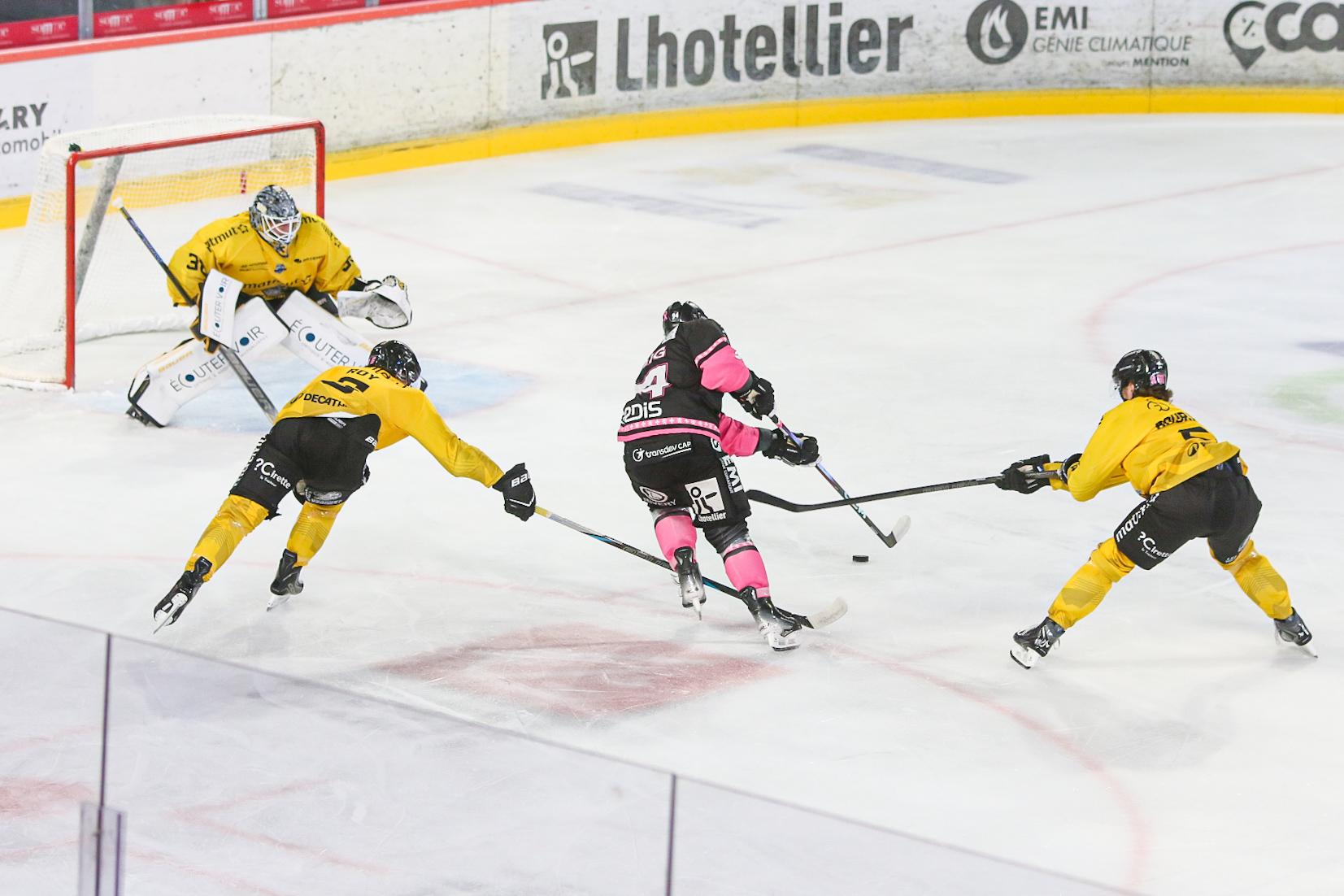 Amiens  2 - 4 Rouen