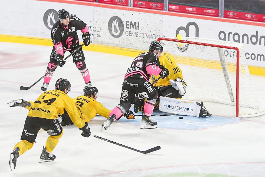 Amiens  2 - 4 Rouen