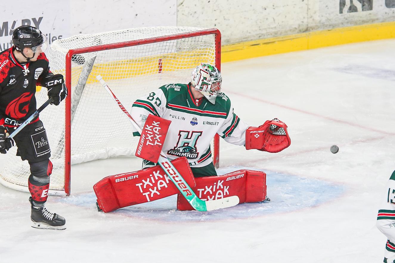 Amiens  2 - 0 Anglet