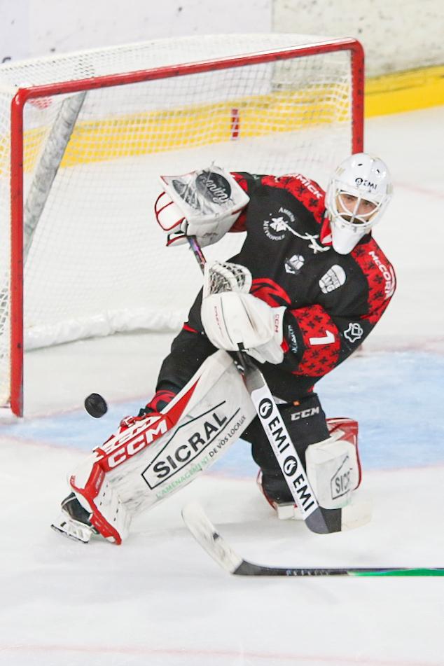 Amiens  2 - 0 Anglet