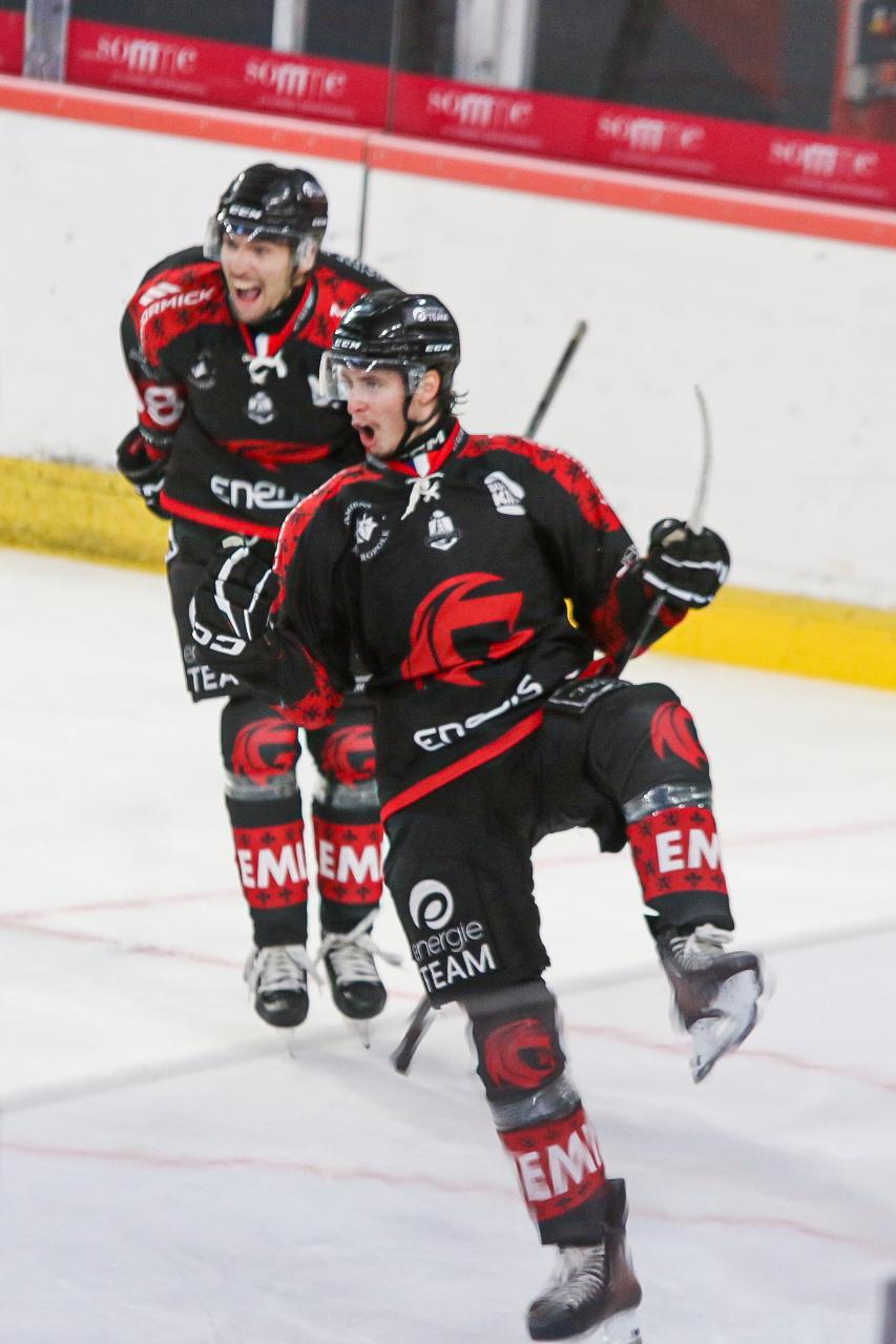 Amiens  2 - 0 Anglet