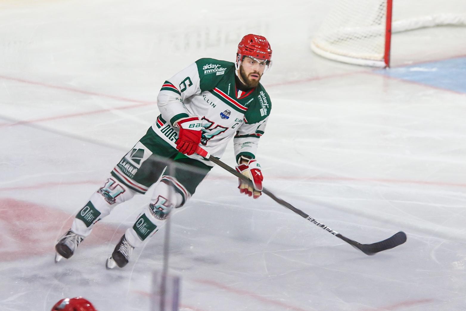 Amiens  2 - 0 Anglet