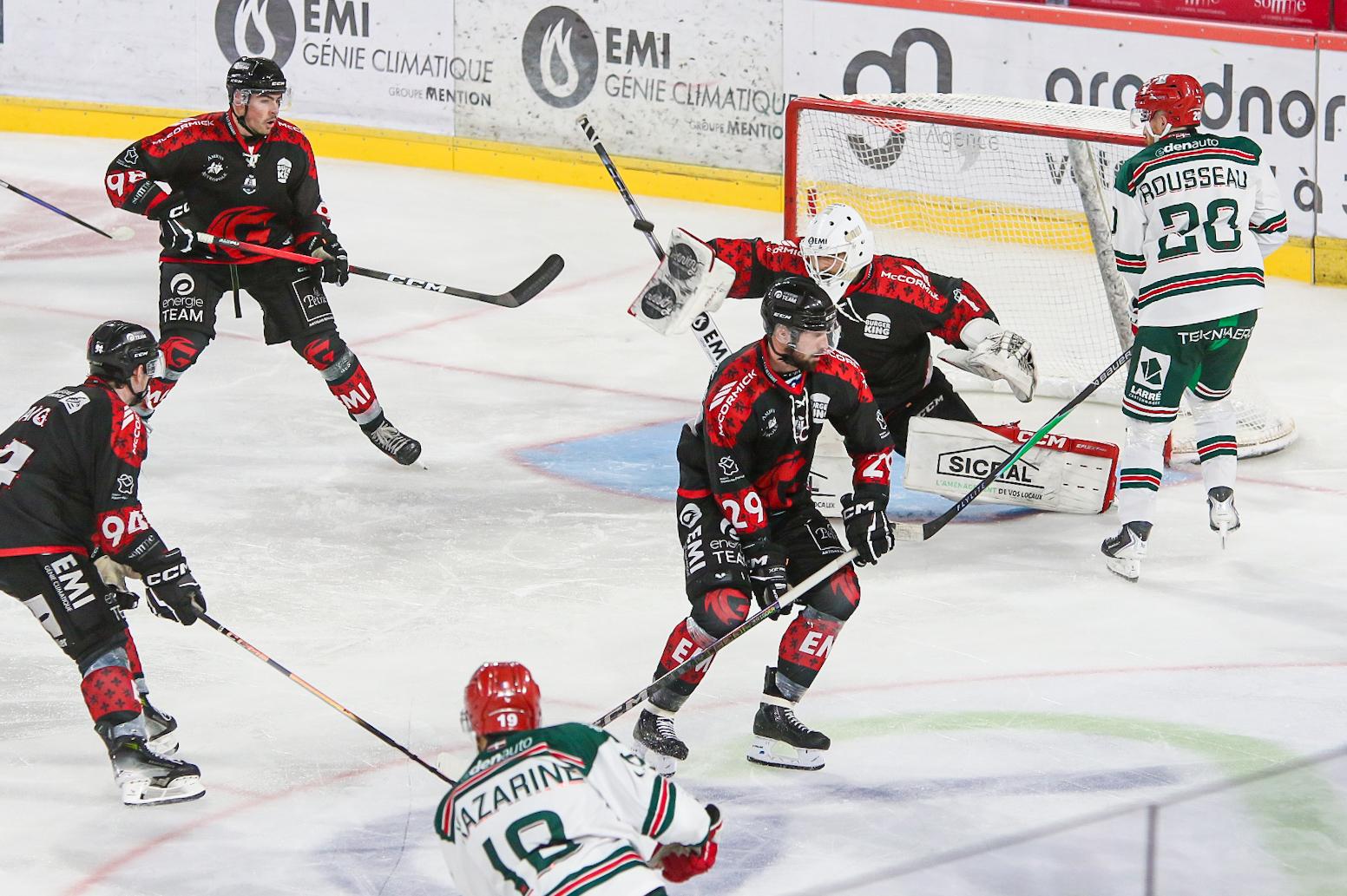 Amiens  2 - 0 Anglet