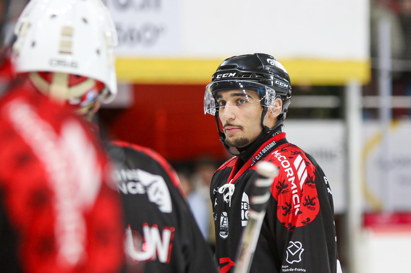 Amiens  2 - 0 Anglet