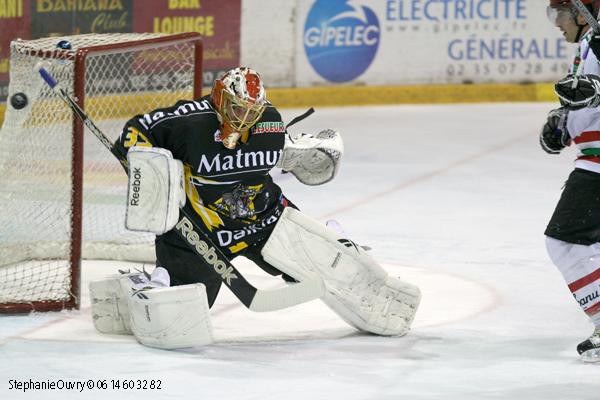 Rouen 12 - 2 Mont-Blanc