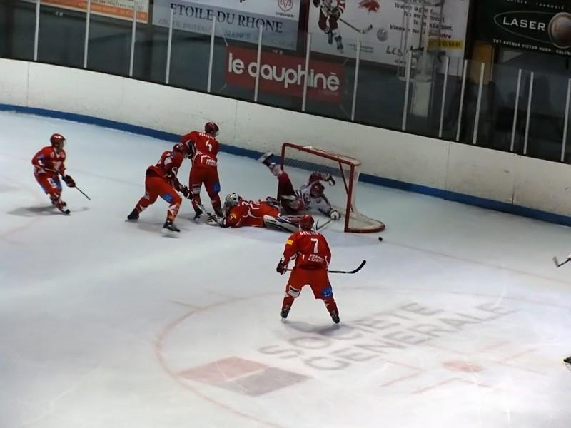 Valence 4 - 2 Courbevoie 