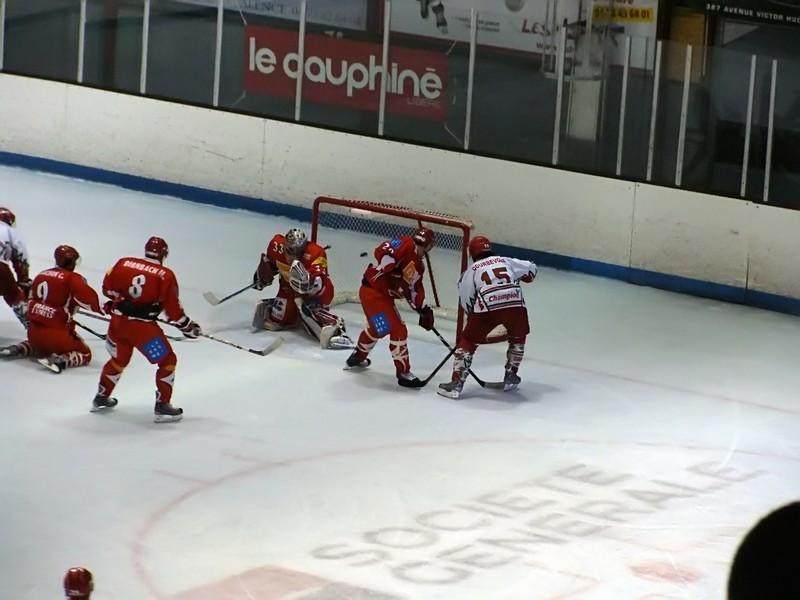 Valence 4 - 2 Courbevoie 