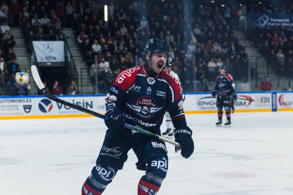 Angers  2 - 1 Gap 