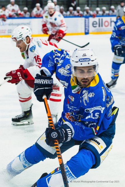 Photo hockey match Cortina d'Ampezzo - ACS Gyergyói HK  le 14/11/2025