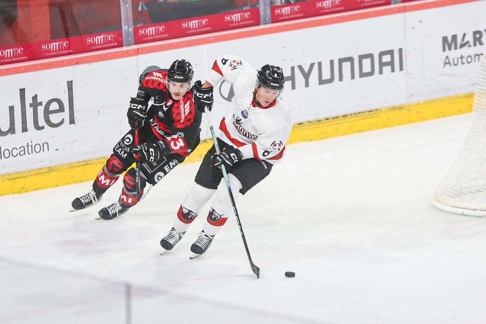 Amiens  4 - 5 Chamonix 