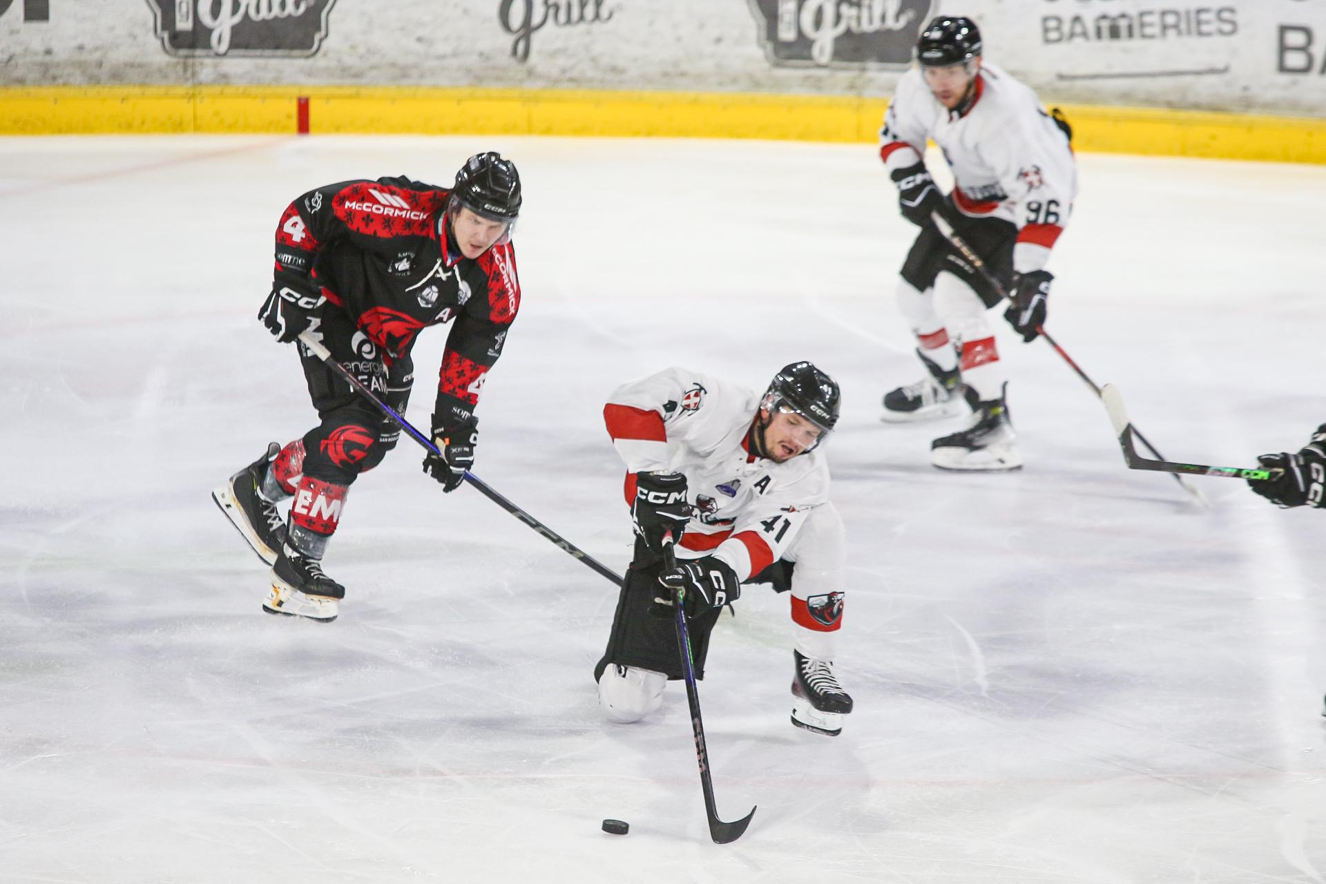 Amiens  4 - 5 Chamonix 