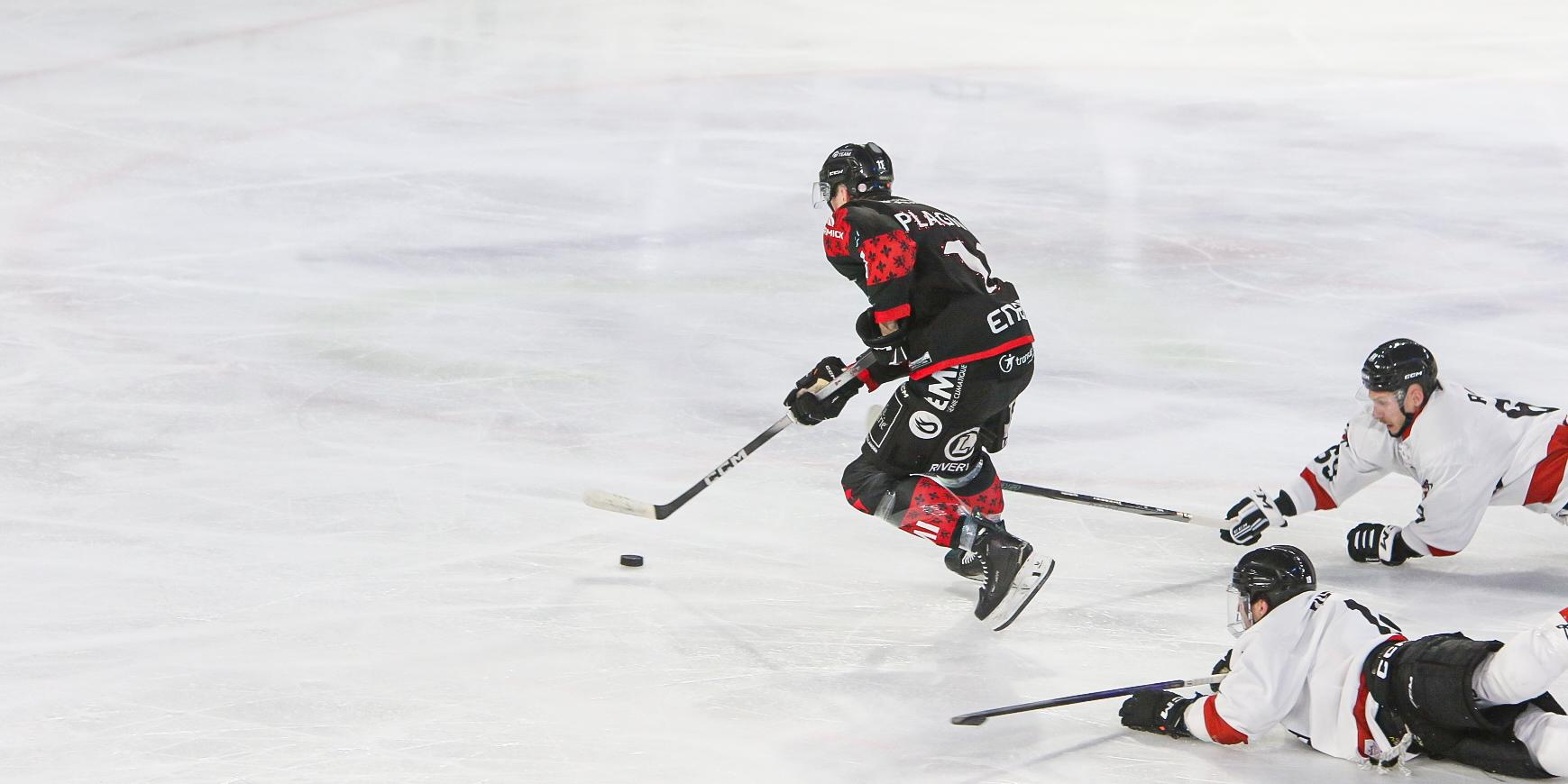 Amiens  4 - 5 Chamonix 