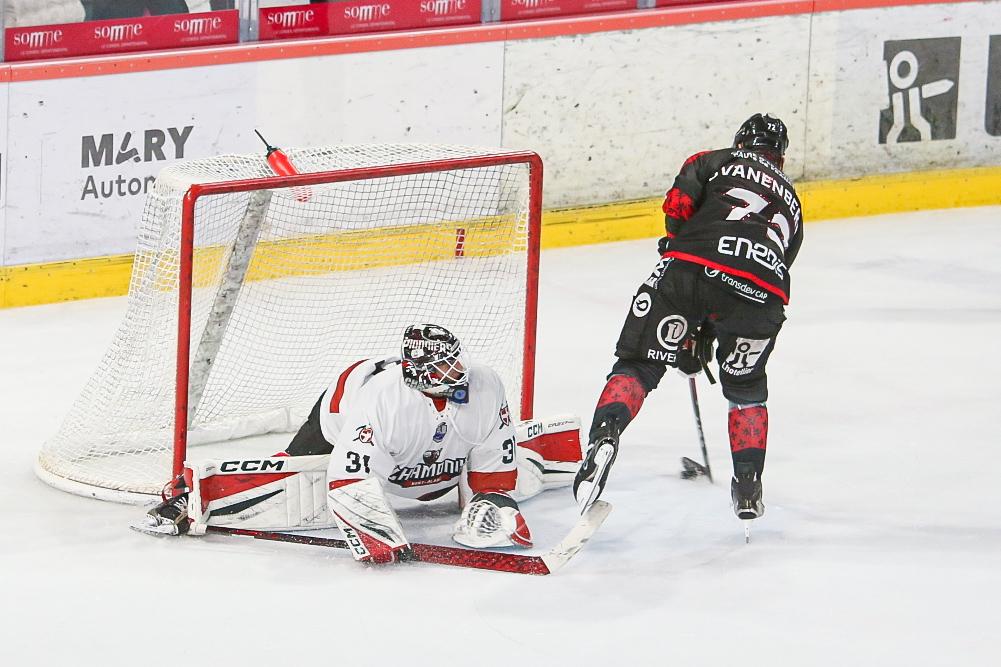Amiens  4 - 5 Chamonix 