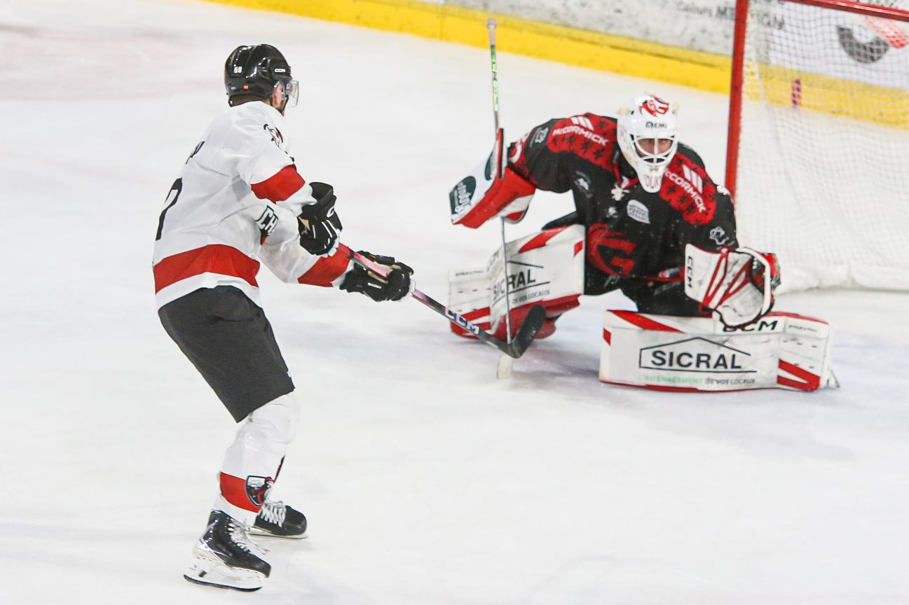 Amiens  4 - 5 Chamonix 