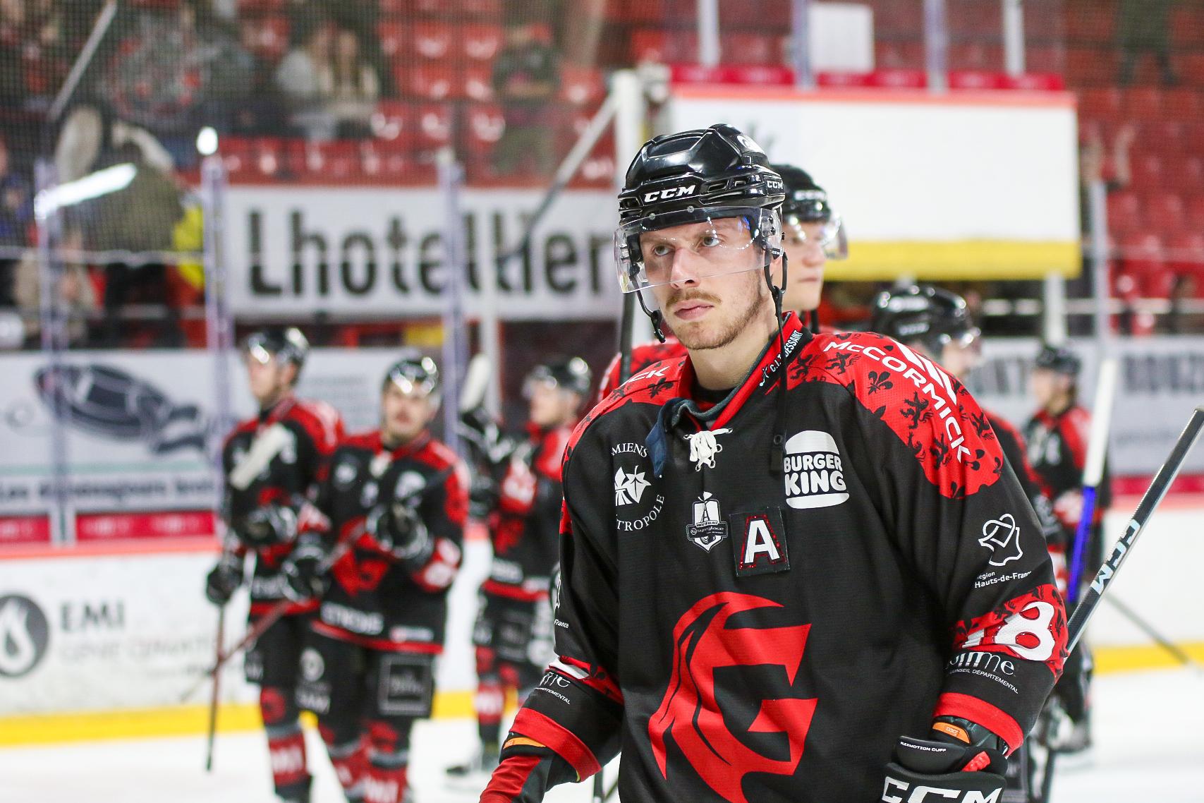 Amiens  4 - 5 Chamonix 