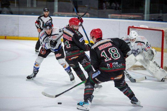 Photo hockey match Mont-Blanc - Courchevel-Méribel-Pralognan le 15/11/2025