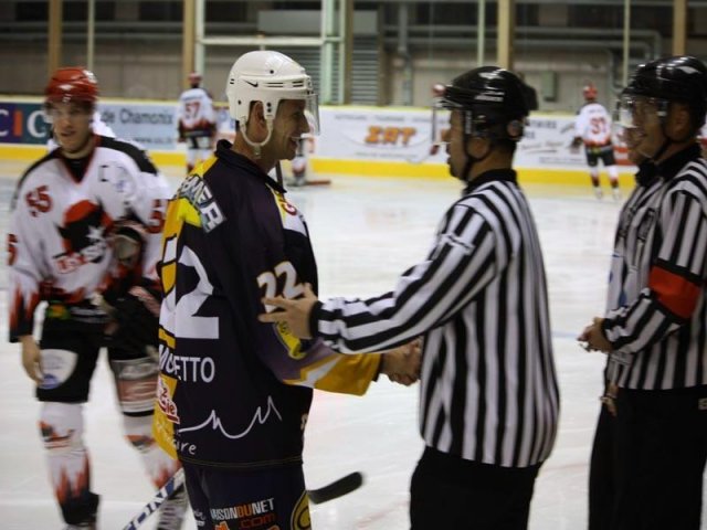 Photo hockey match Chamonix  - Neuilly/Marne le 21/11/2009