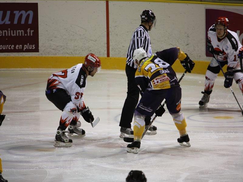 Chamonix  9 - 3 Neuilly/Marne