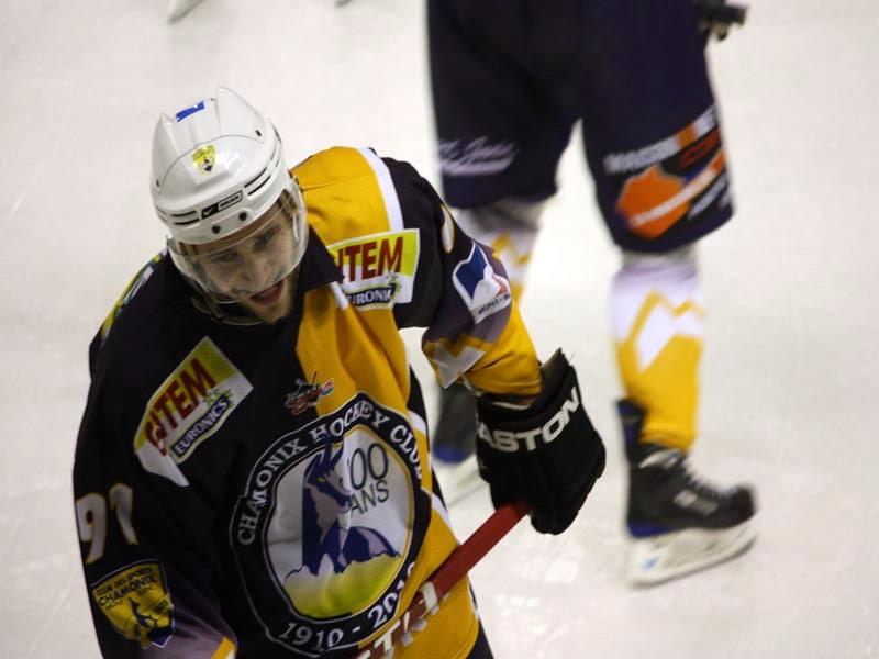 Chamonix  9 - 3 Neuilly/Marne