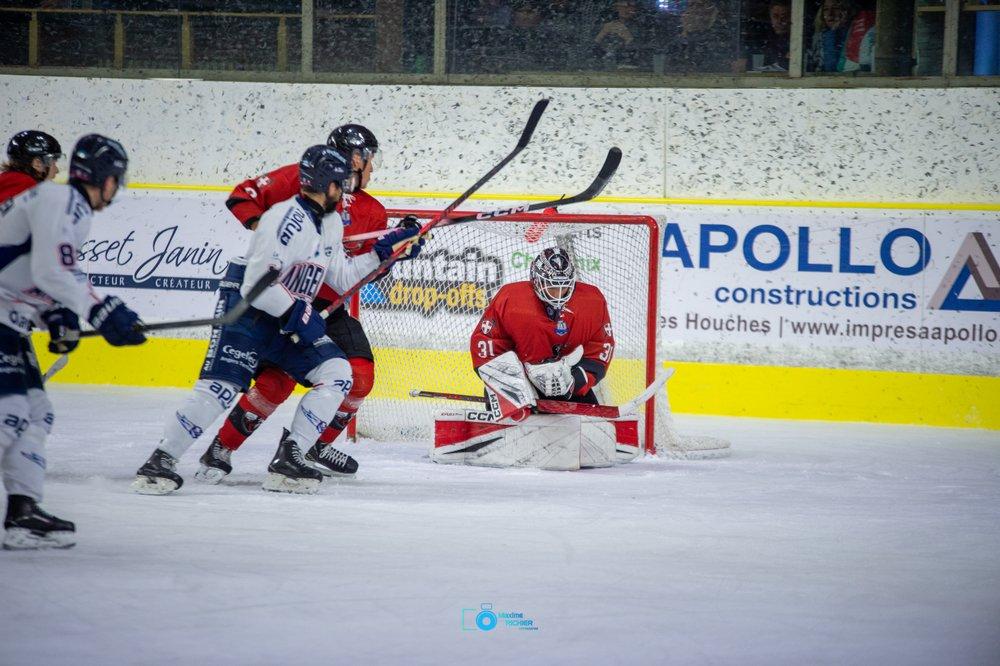 Chamonix  1 - 0 Angers 