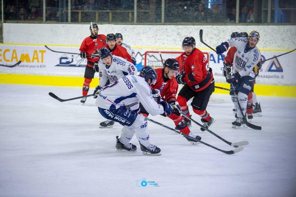 Chamonix  1 - 0 Angers 
