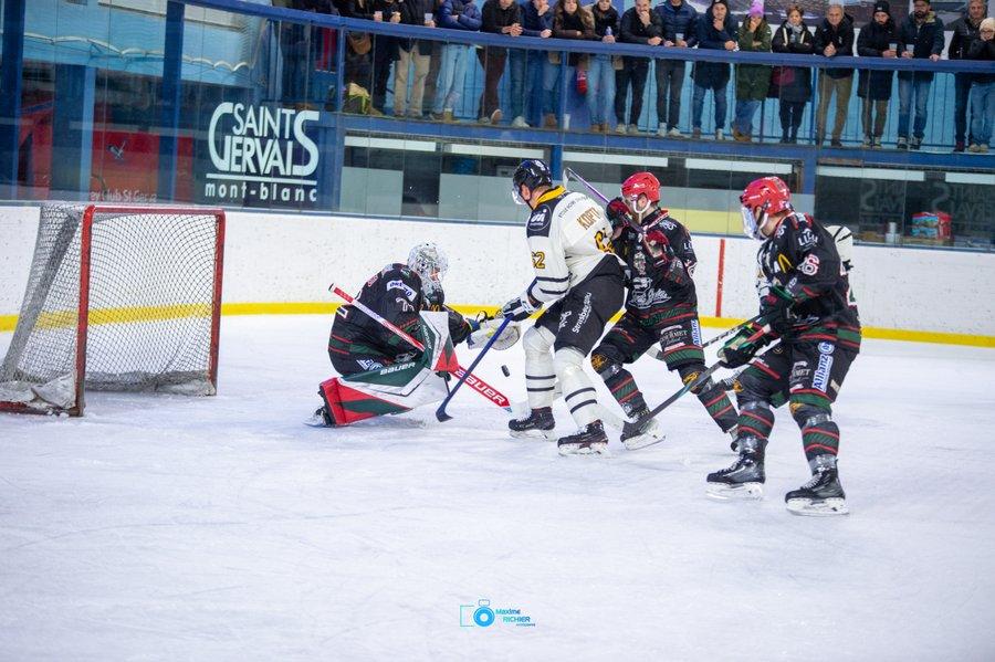 Mont-Blanc 2 - 4 Strasbourg 