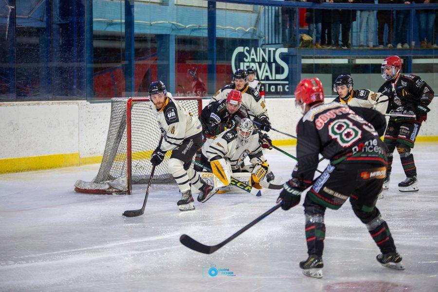 Mont-Blanc 2 - 4 Strasbourg 