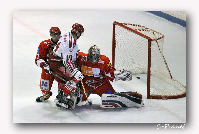 Valence 4 - 2 Courbevoie 