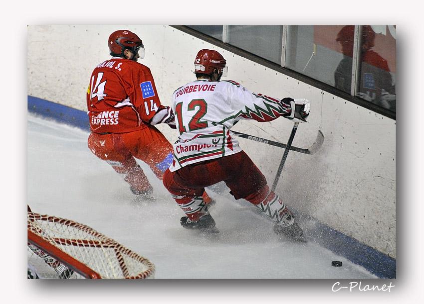 Valence 4 - 2 Courbevoie 
