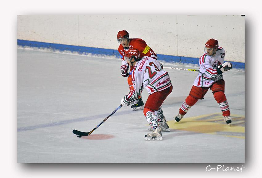 Valence 4 - 2 Courbevoie 