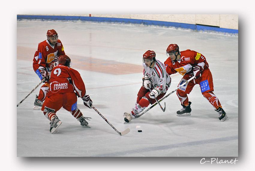 Valence 4 - 2 Courbevoie 