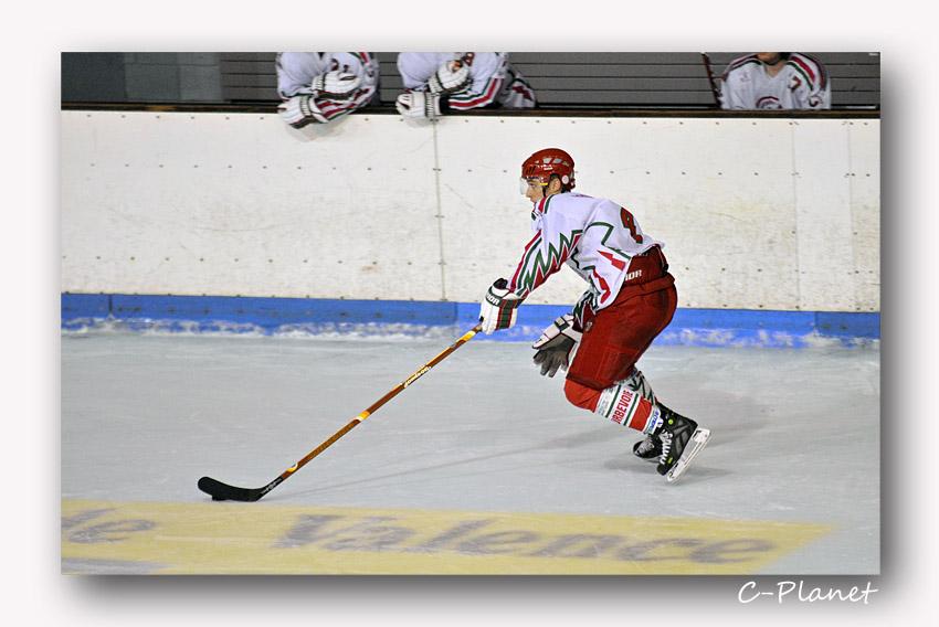 Valence 4 - 2 Courbevoie 
