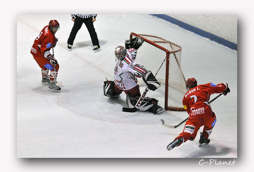 Valence 4 - 2 Courbevoie 
