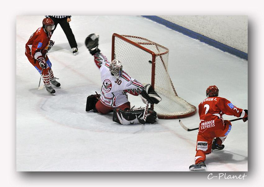 Valence 4 - 2 Courbevoie 