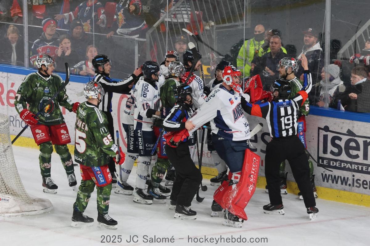 Grenoble  6 - 4 Angers 