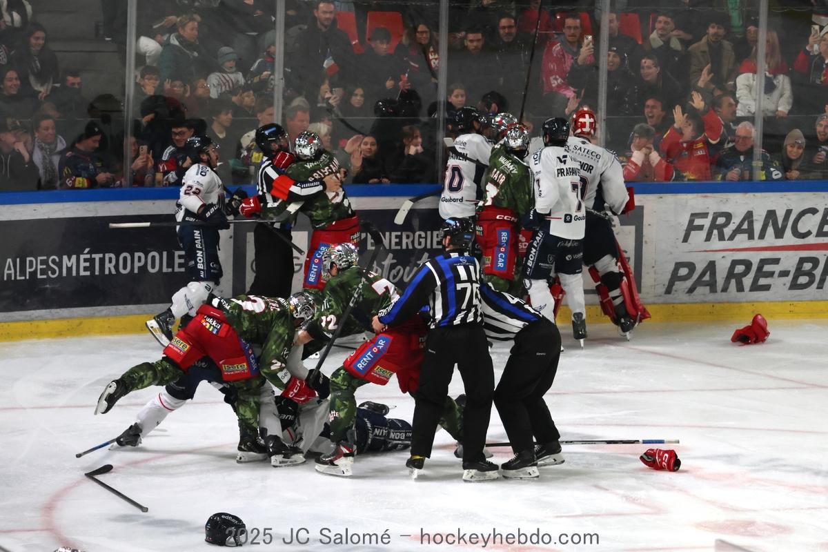 Grenoble  6 - 4 Angers 