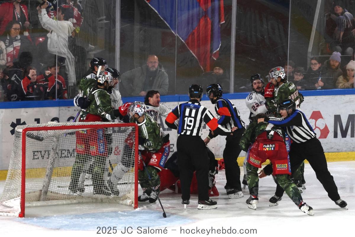 Grenoble  6 - 4 Angers 