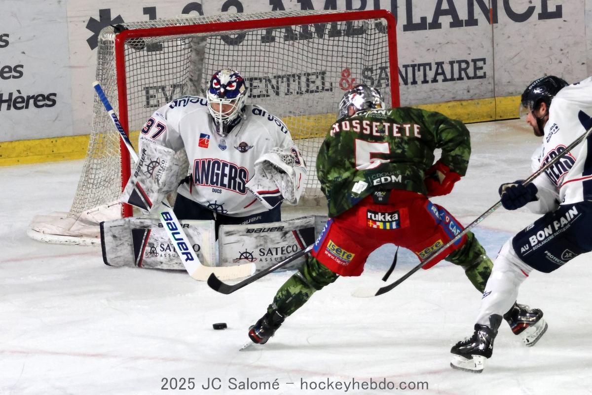Grenoble  6 - 4 Angers 
