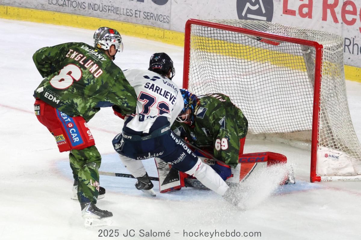 Grenoble  6 - 4 Angers 