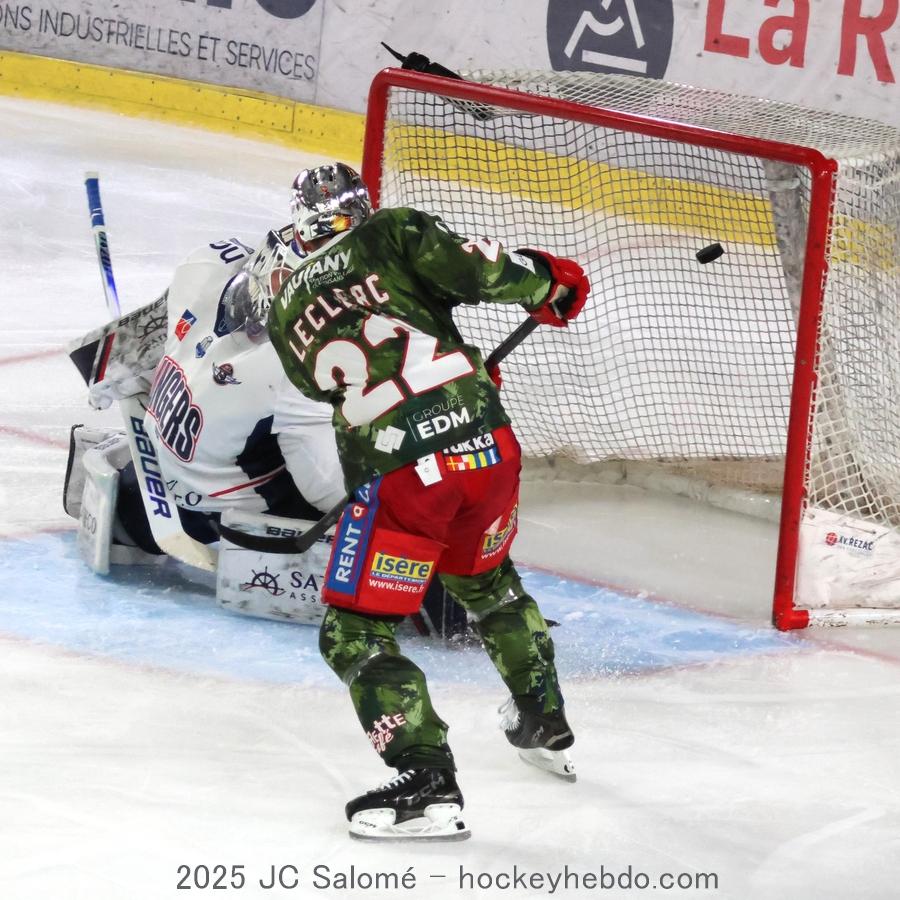 Grenoble  6 - 4 Angers 